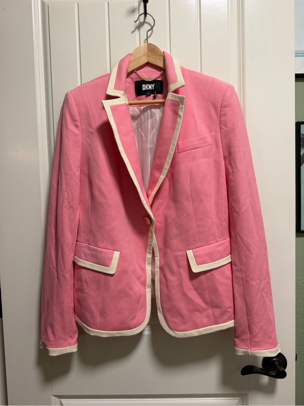 DKNY beautiful blazer. Pink with white piping. Size 10. Excellent condition